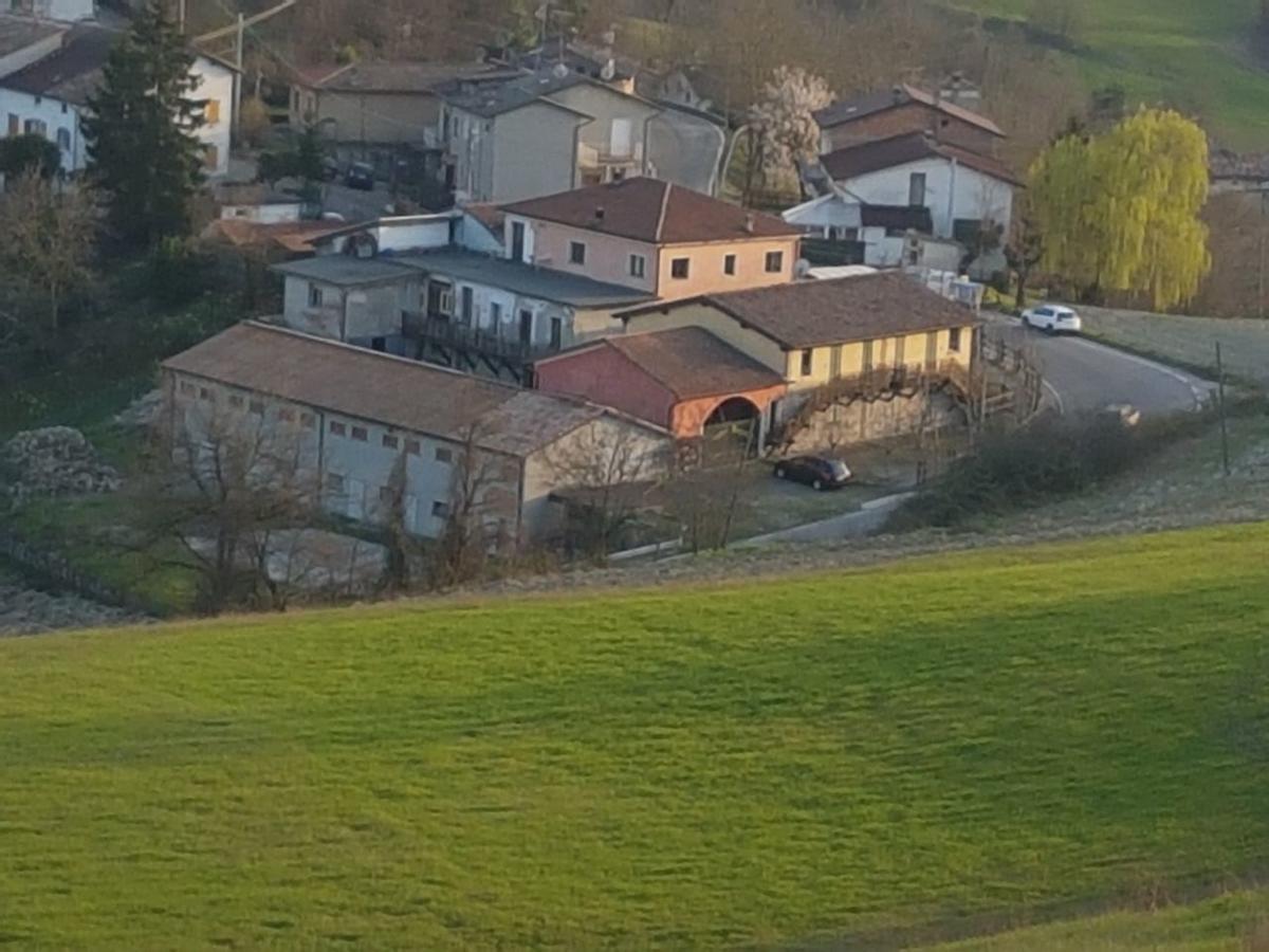 Agriturismo Di Sordiglio Casina Экстерьер фото
